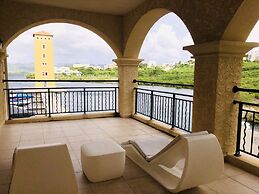 Savana at Porto Cupecoy Marina