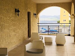 Savana at Porto Cupecoy Marina