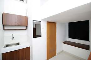 Kamar Keluarga Kemanggisan Syariah