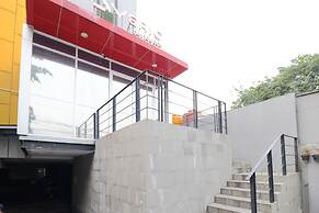 Kamar Keluarga Kemanggisan Syariah