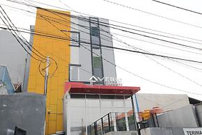 Kamar Keluarga Kemanggisan Syariah