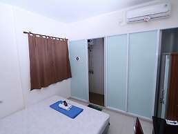 Kamar Keluarga Tanah Abang
