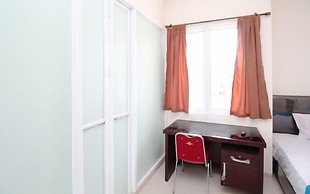 Kamar Keluarga Tanah Abang