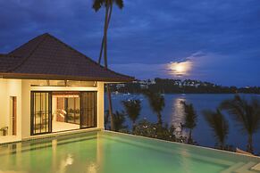 Luxury Beach Front Noble House Villa
