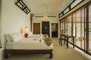 Luxury Beach Front Noble House Villa