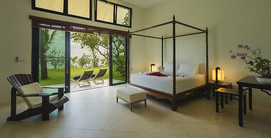 Luxury Beach Front Noble House Villa