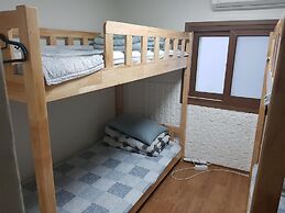 Friends of Loft - Hostel