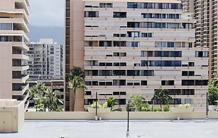 Ilikai Marina Condo Vacations