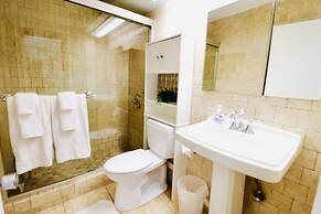 Ilikai Marina Condo Vacations