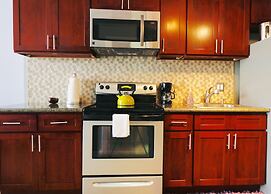 Ilikai Marina Condo Vacations