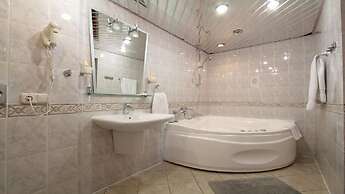 40 Let Pobedy Hotel