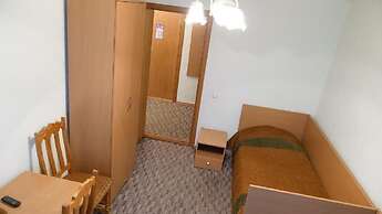 40 Let Pobedy Hotel