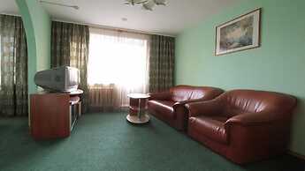 40 Let Pobedy Hotel