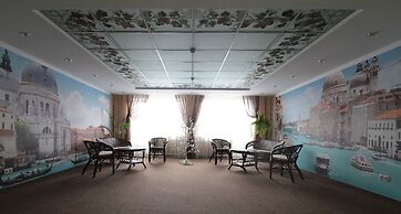 40 Let Pobedy Hotel