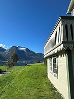 Vollsnes Feriehus Stryn
