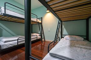 Mireuk Mireuk Hostel