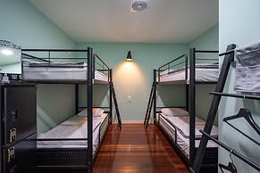 Mireuk Mireuk Hostel