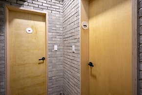 Mireuk Mireuk Hostel