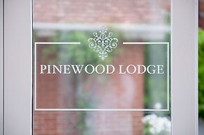 Pinewood Lodge