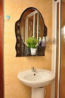 Sherry Homes Tulia Studios