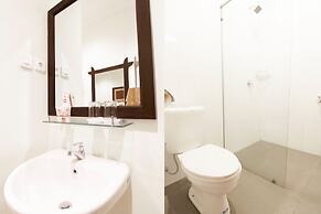 OYO 261 Sasono Putro Guest House