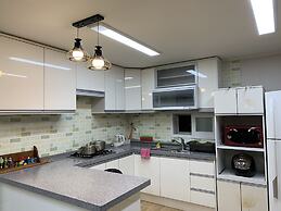 Tongyeong Camellia House