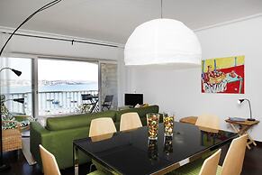 Remarkable view over Cascais Bay