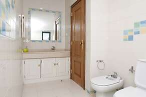 Wondrous Terrace Apartment in Cascais