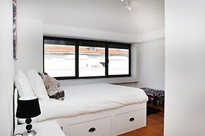 Wondrous Terrace Apartment in Cascais