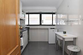 Wondrous Terrace Apartment in Cascais