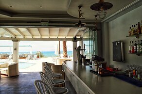 SunRose Beach Aparthotel