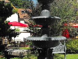 Logis Hôtel les Capucins