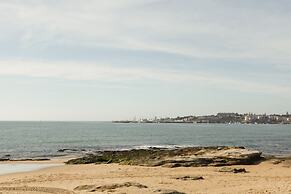 Cushy Apartment with garden in Estoril