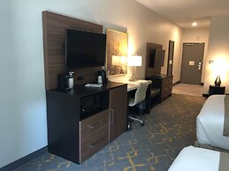 Best Western Plus Isanti