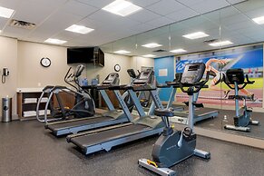 Best Western Plus Isanti