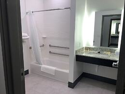 Best Western Plus Isanti