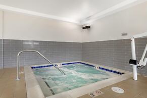 Best Western Plus Isanti