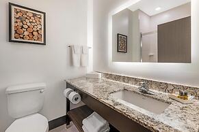 Best Western Plus Isanti