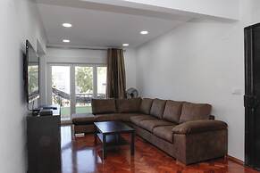 Charming apartment in peaceful Cascais