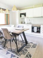 The Elegant Haistila