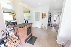 The Elegant Haistila