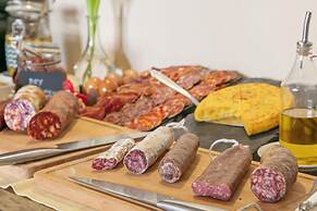 Mihlton Barcelona Boutique B&B