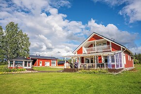 The Ultra-luxe Hommala