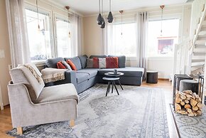 The Ultra-luxe Hommala