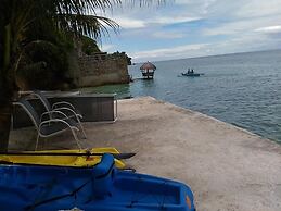 La Bella Beach House Cebu