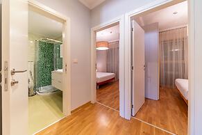 Hotel Harmonia by Dukley