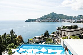 Hotel Harmonia by Dukley