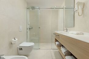 Hotel Harmonia by Dukley