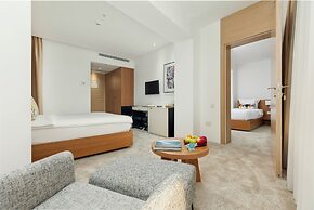 Hotel Harmonia by Dukley