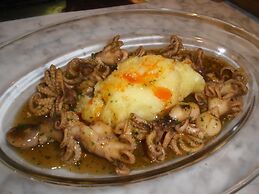 The Old Palace Tower / La Torre del Palación